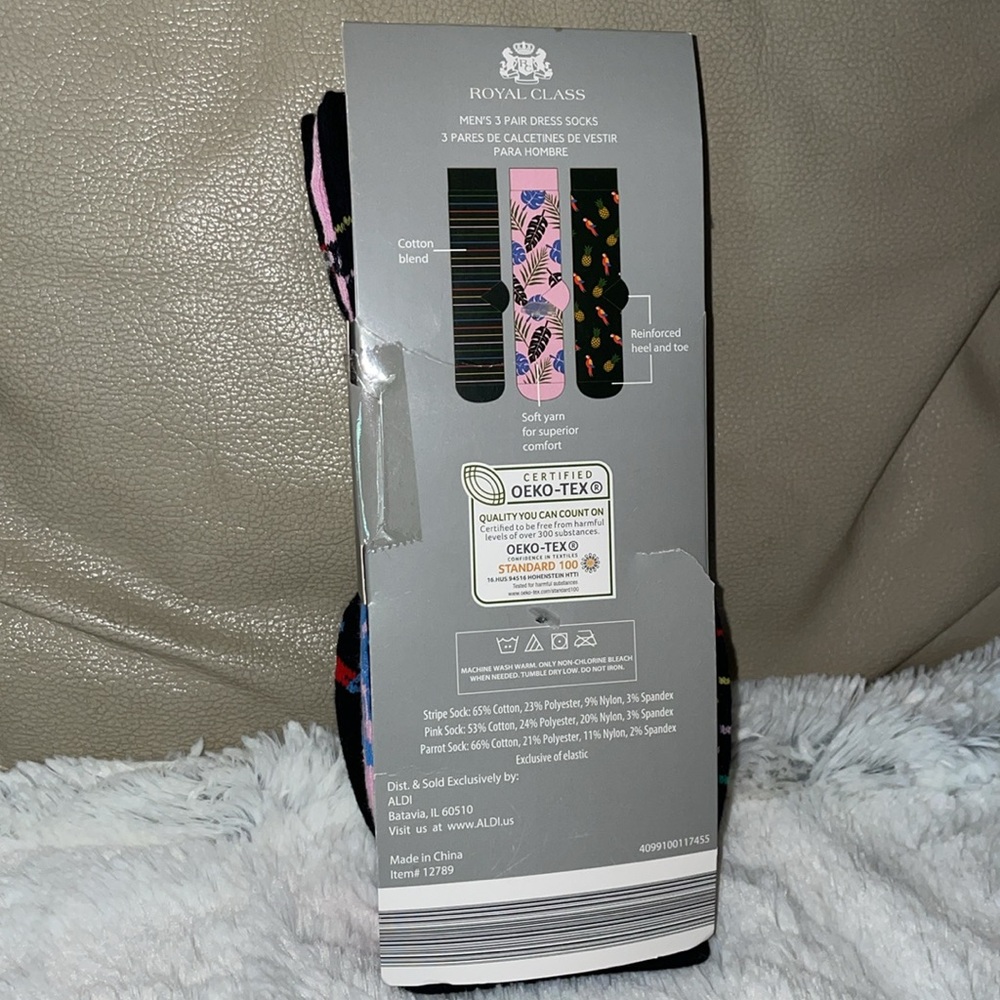 NWT ROYAL CLASS Men's Black Dress Socks.  3 pair. - Picture 3 of 6
